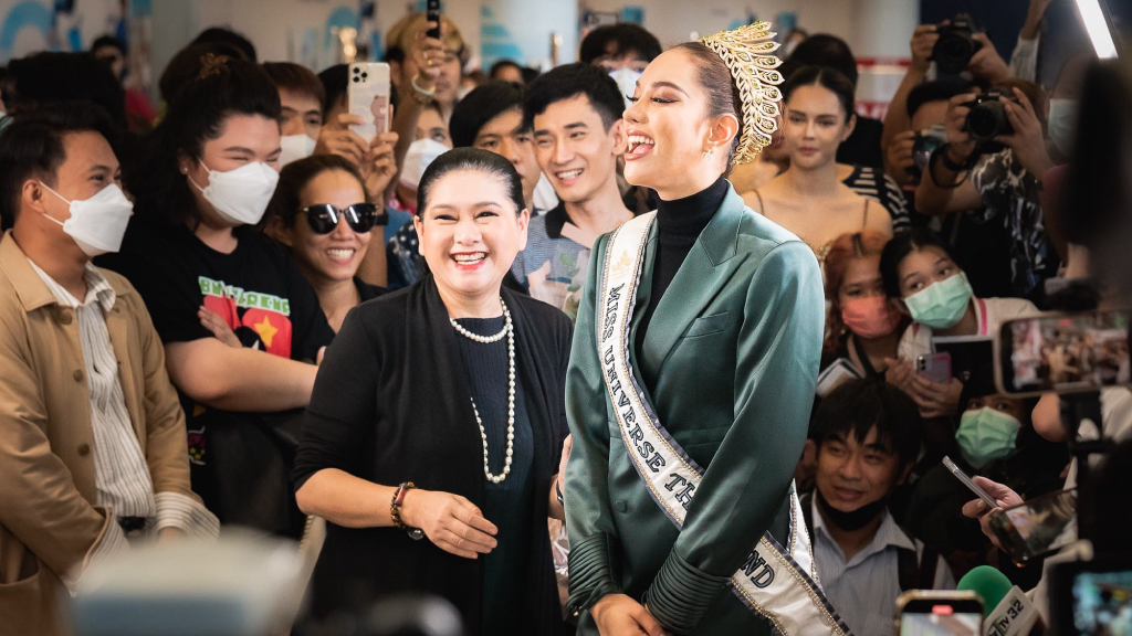 แอนนา เสืองามเอี่ยม เดินทางกลับไทย หลังเสร็จสิ้นภารกิจบนเวที Miss Universe 2022 จากนี้มีผลงานทั้งในและต่างประเทศ
