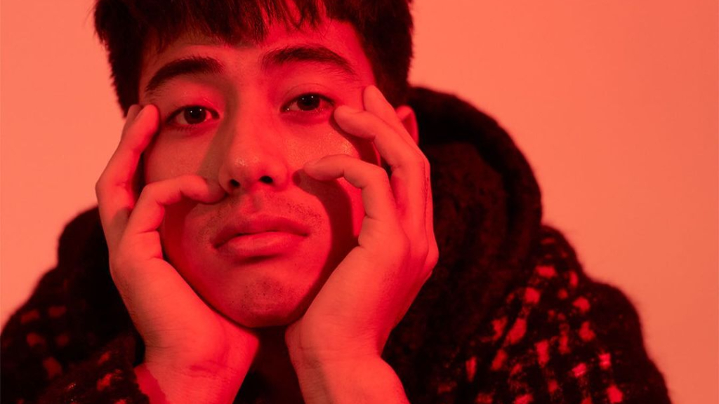 ช็อก! บีม ปภังกร พระเอกซีรีส์ “เคว้ง” เสียชีวิตในห้องพักด้วยวัย 25 ปี คนใกล้ชิดยืนยันสุขภาพแข็งแรง-เมื่อวานยังไปเตะฟุตบอล