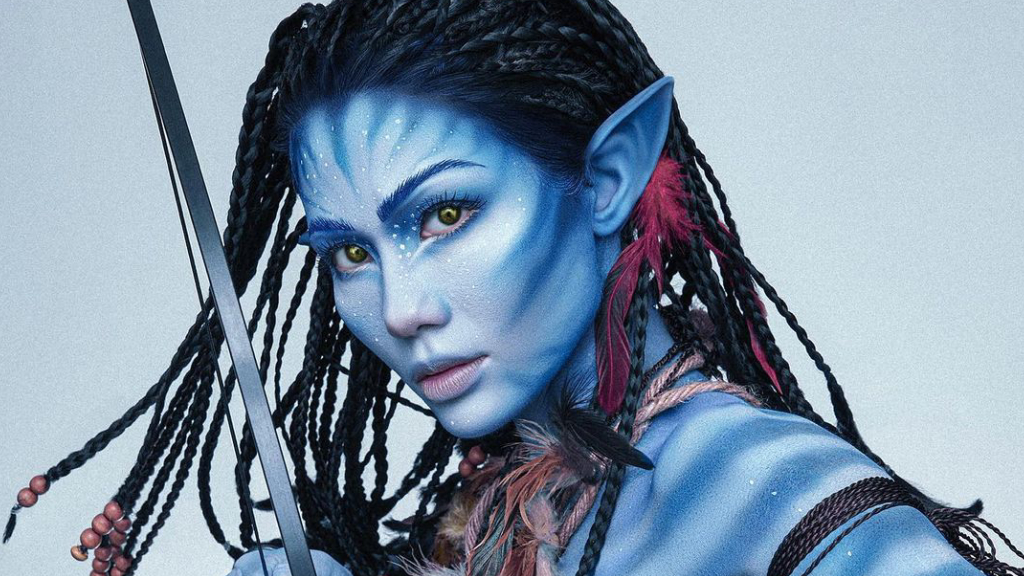 น้ำตาล ชลิตา กับผลงานบอดี้เพ้นท์สุดว้าว! จากนางงามสู่ ‘Neytiri’ ตัวละครหลักในเรื่อง ‘AVATAR แบบไม่พึ่ง AI