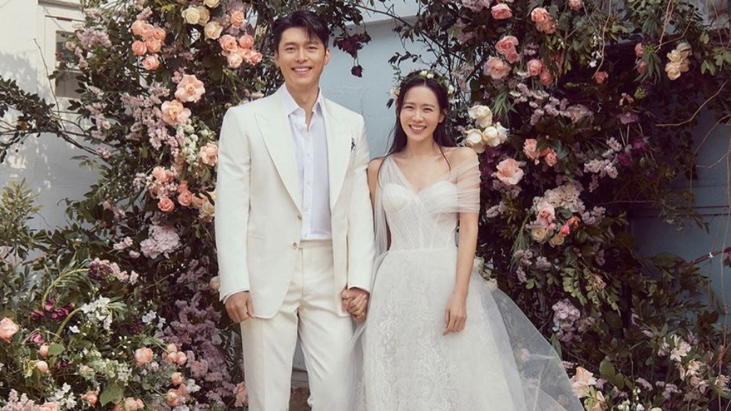 ต้นสังกัดเปิดเผยภาพ ฮยอนบิน-ซนเยจิน จูงมือกันเข้าพิธีวิวาห์หวาน 31 มีนาคม แฟนคลับร่วมแสดงความยินดี