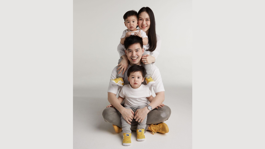 ธีร์-พีร์ จะมีน้องแล้วครับ! บีม กวี เผยข่าวดี ออย อฏิพรณ์ กำลังตั้งท้องลูกแฝดคู่ที่ 2-อายุครรภ์ 3 เดือน