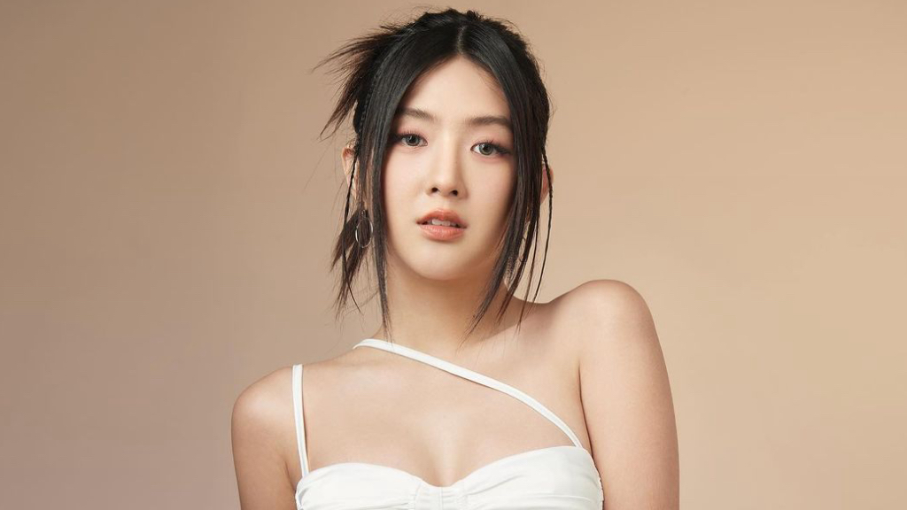 เบียร์ ภัสรนันท์ ฟ้องชาวเน็ตฐานหมิ่นประมาท คู่กรณีหอบกระเช้าขอโทษ ด้านทนายย้ำ ‘จะแสดงความคิดเห็นอะไรต้องใช้สติ’