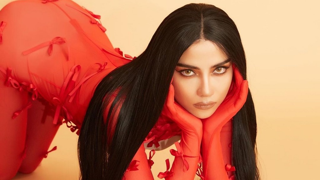 จีน่า วิรายา ชี้แจงดราม่าชุดบอดี้สูทโบว์แดง เคลียร์กับคนออกแบบแล้ว-อีกฝ่ายไม่ติดใจ ขณะที่โซเชียลกดดันให้ลบรูปเซ็ทดังกล่าวออก