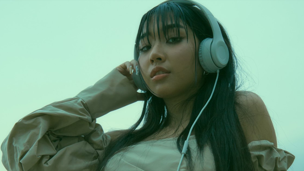 แบบนี่สิสุดปัง! MILLI ร่วมงานกับค่ายเพลงระดับโลก 88rising ด้วยการรีมิกซ์เพลง “The Weekend” ของศิลปินสุดฮอต BIBI