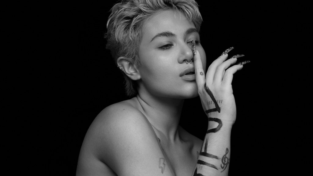 ร่วมโหวตให้ Silvy หลังมีชื่อเข้าชิงรางวัล 2022 MTV Europe Music Awards หรือ MTV EMA ในสาขา Best Asia Act