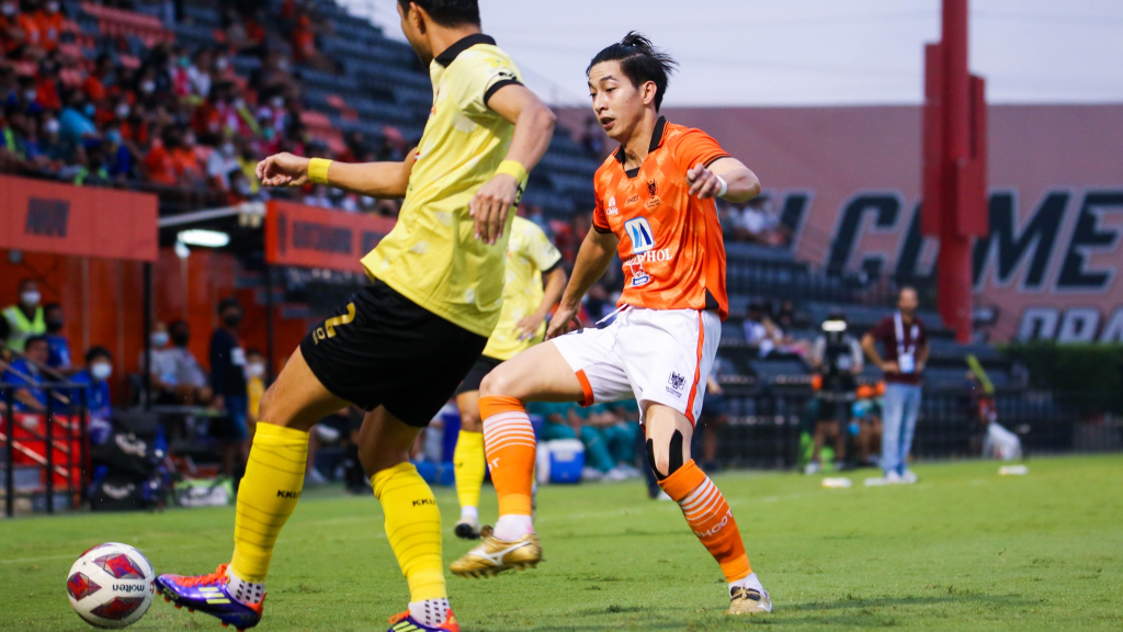 โตโน่ ภาคิน เล่าความประทับใจในฐานะผู้เล่นหมายเลข 96 ของทีม Ratchaburi Mitr Phol FC ในแมตช์ประเดิมไทยลีกแรกของตัวเอง