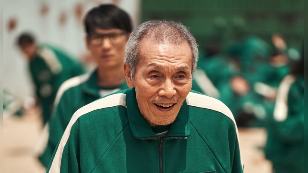 คุณตาโอยองซู หรือ “ผู้เล่นหมายเลข 001” แห่ง Squid Game คว้ารางวัลนักแสดงสมทบยอดเยี่ยม จากเวทีลูกโลกทองคำ 2022