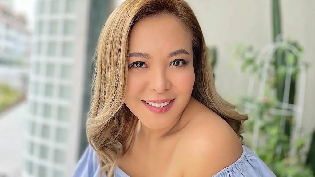 ดีเจดาด้า วรินดา โชว์สกิลรับมือแก๊งคอลเซ็นเตอร์สดๆ กลางรายการ แฉข่าวเช้า ตอนจบหักมุมกลายเป็นคนก่อกวน เพราะกด 9!